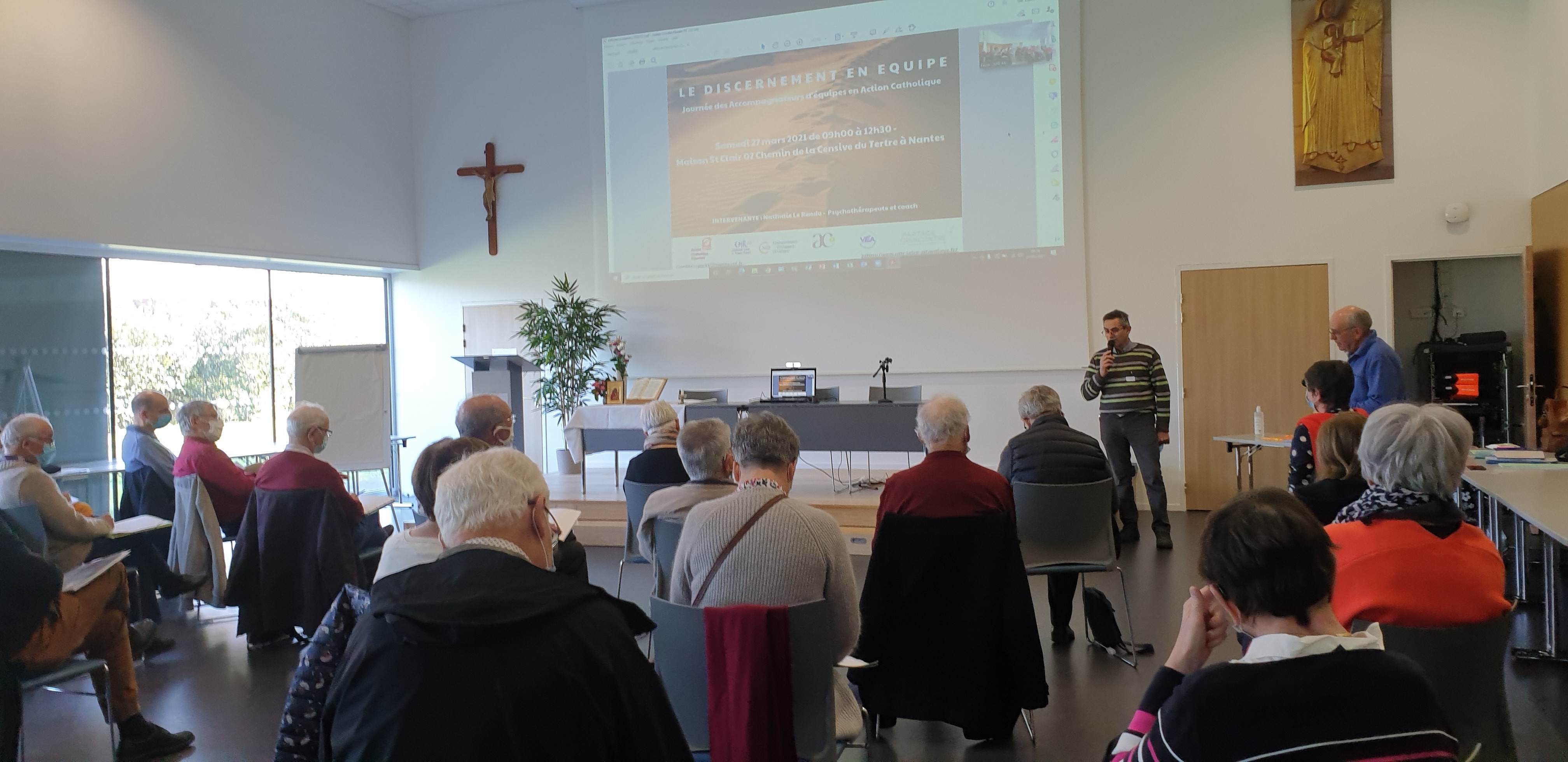 Lancement par Jacky (CMR) et Grégoire (VEEA).